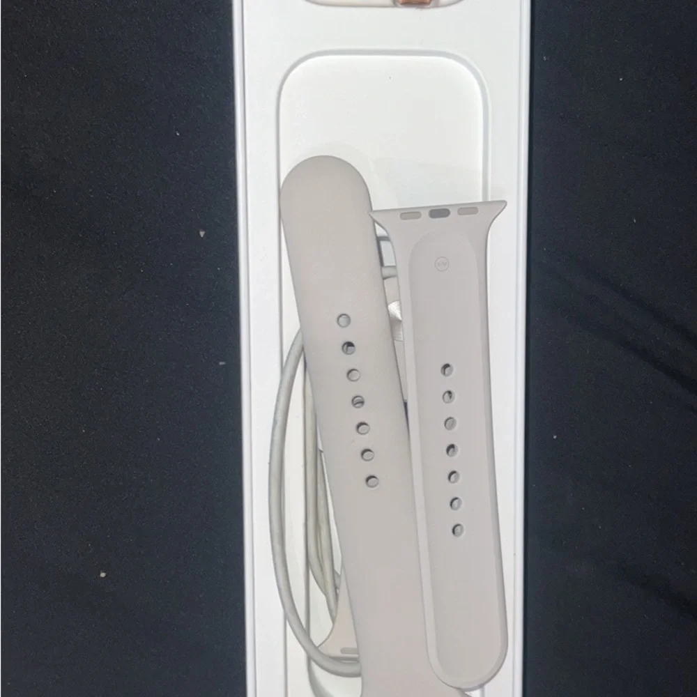Apple Watch SE gold 44 mm